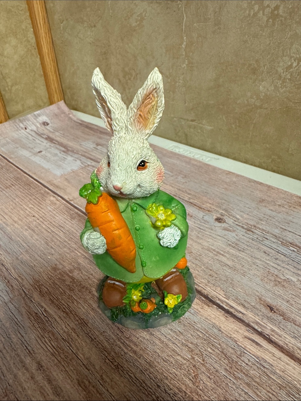 VTG Bunny Gardens Collection Figurine Item #PHK7879